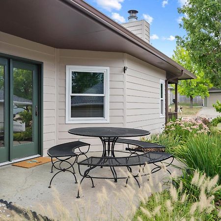 1 5 Miles To Mizzou ~ Spacious & Updated Home~ Columbia Exterior foto